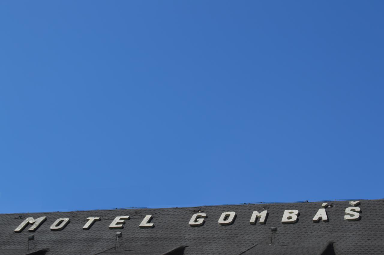 Motel Gombas ภายนอก รูปภาพ